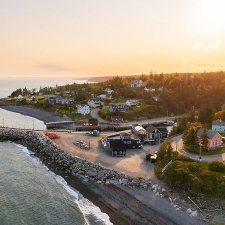 Tides Inn Guest Suites Halls Harbour Bagian luar foto