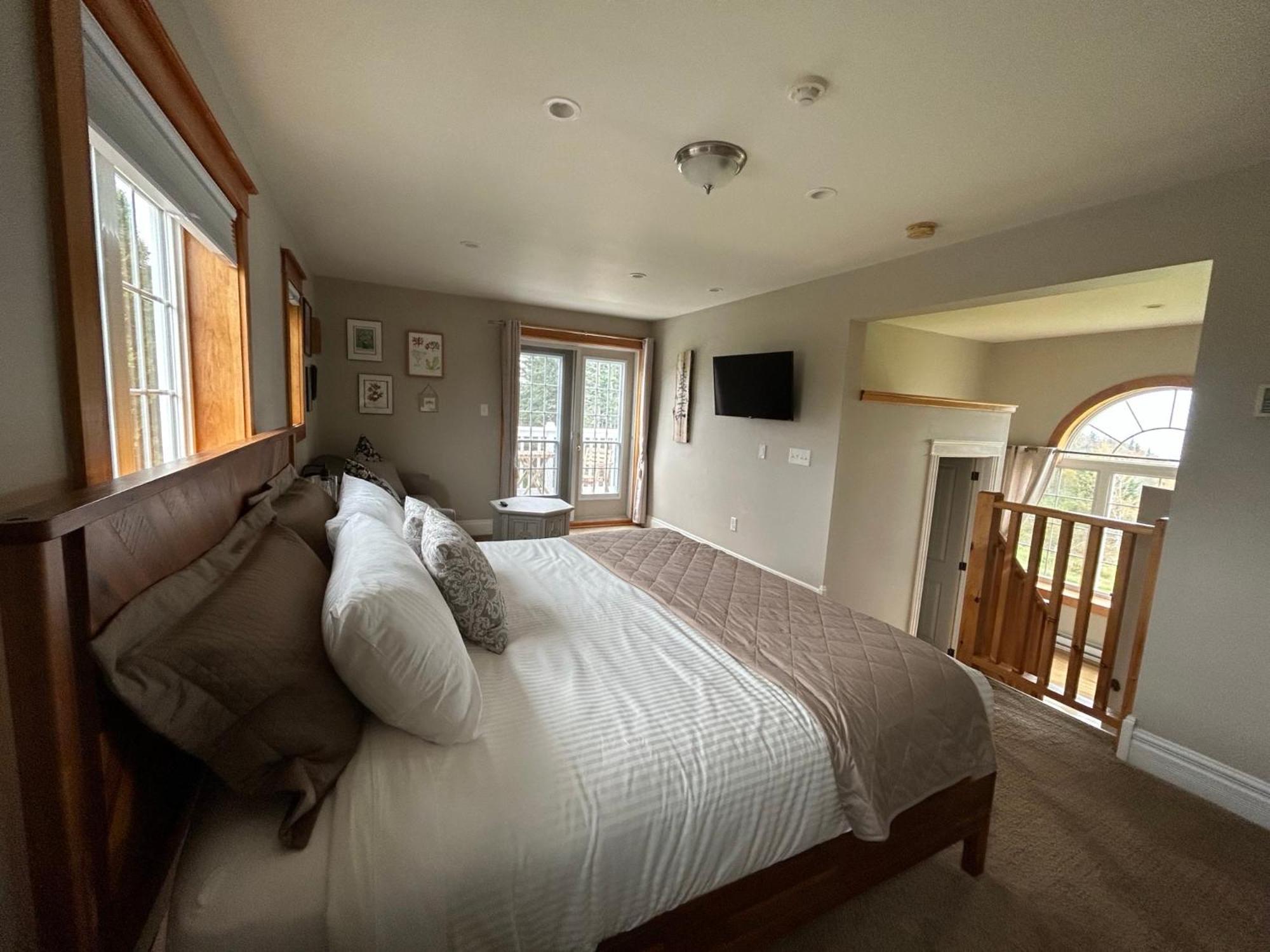 Tides Inn Guest Suites Halls Harbour Bagian luar foto