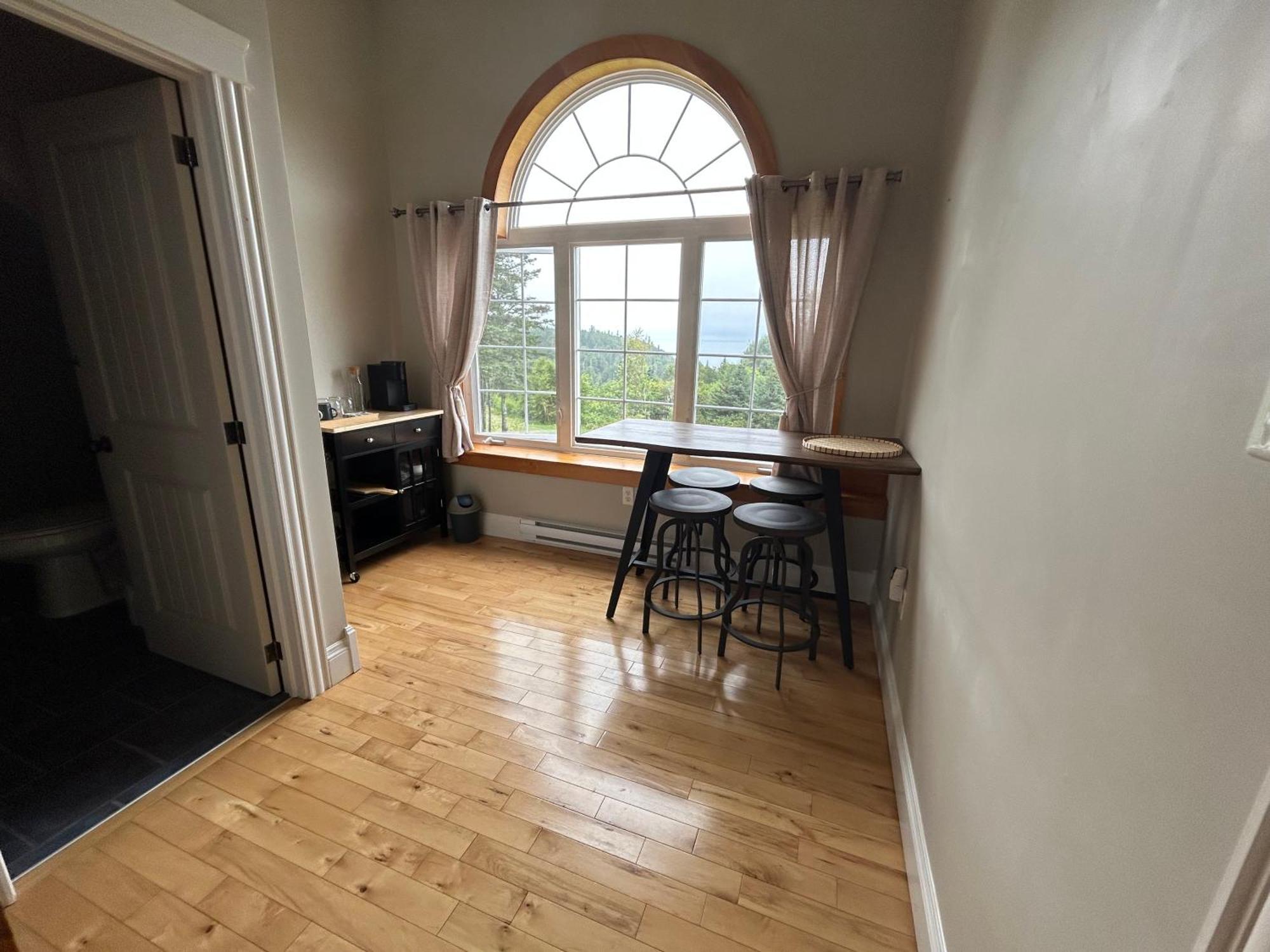 Tides Inn Guest Suites Halls Harbour Bagian luar foto