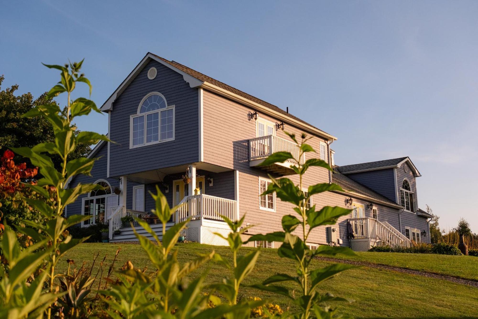Tides Inn Guest Suites Halls Harbour Bagian luar foto